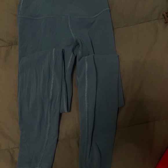Blue Lululemon leggings - Picture 4 of 4